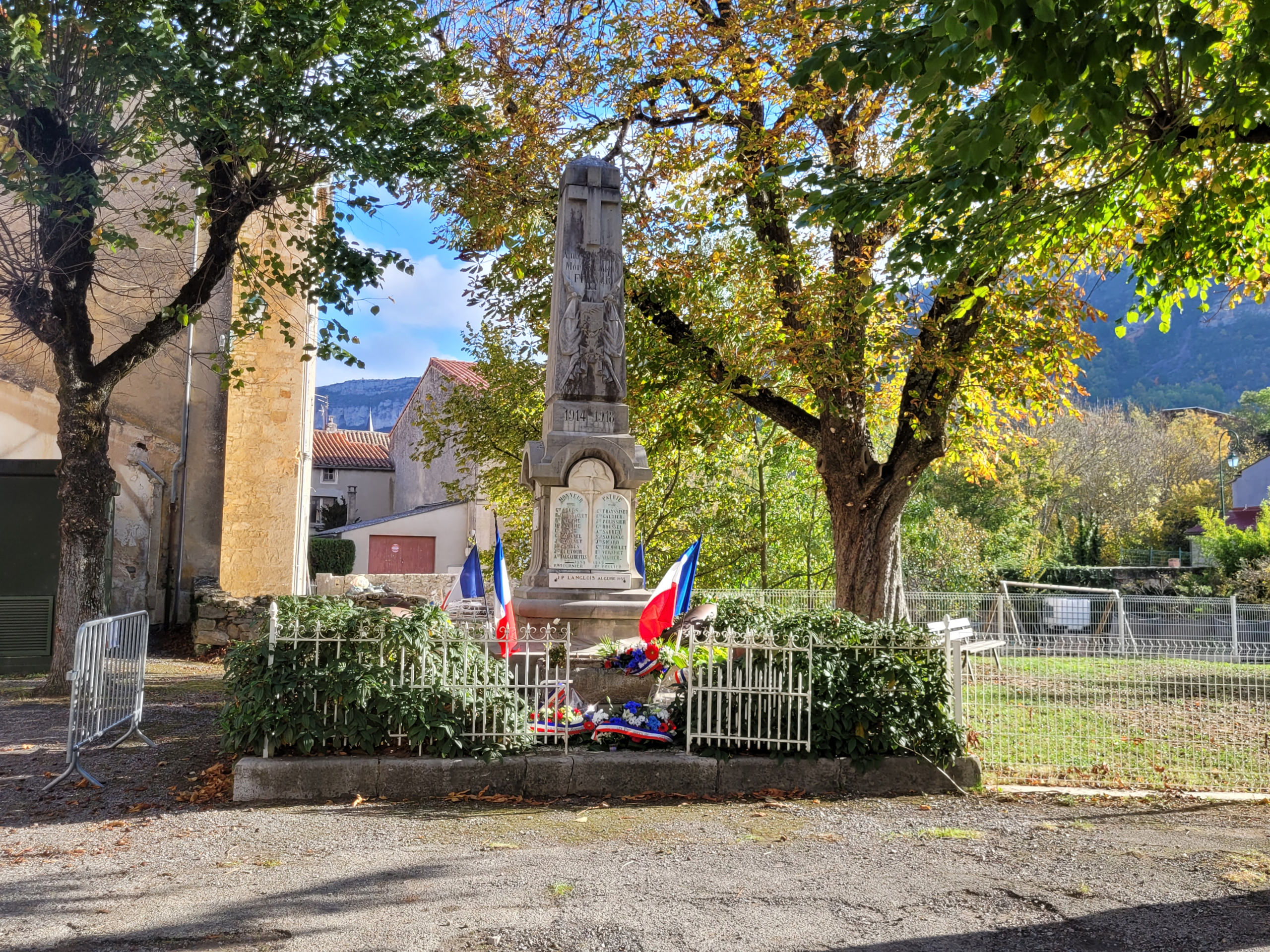 Lire la suite à propos de l’article Cérémonie commémorative de l’Armistice de 1918